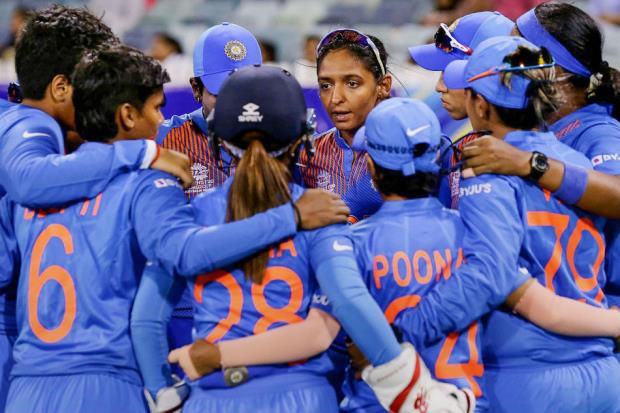 Virat Kohli lauds Mithali's team after heart breaking loss, asks them to 'hold their heads high'