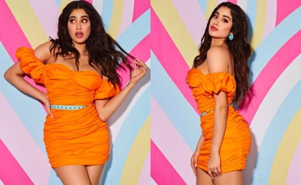 Janhvi Kapoor's mini orange dress 'lights up' internet today, 'You Look Stunning': Fans; PICS