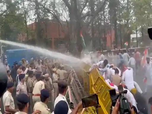 Agnipath Protest Live: From Bihar, UP to Rajasthan road blocked, protesters burn tyres, 1 lost his life in Rohtak