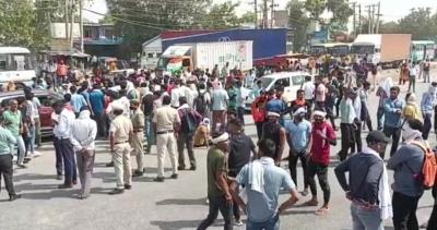 Police fire in air as anti-Agnipath protesters on rampage in Haryana's Palwal