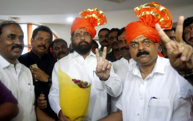Who’s Eknath Shinde ? A Total Game Changer or a Threat to Uddhav Thackeray’s chair