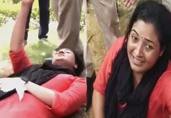 Congress' Alka Lamba 'Rakhi Sawant 2.0' quip netizens post viral video shows her scuffle with Delhi Police