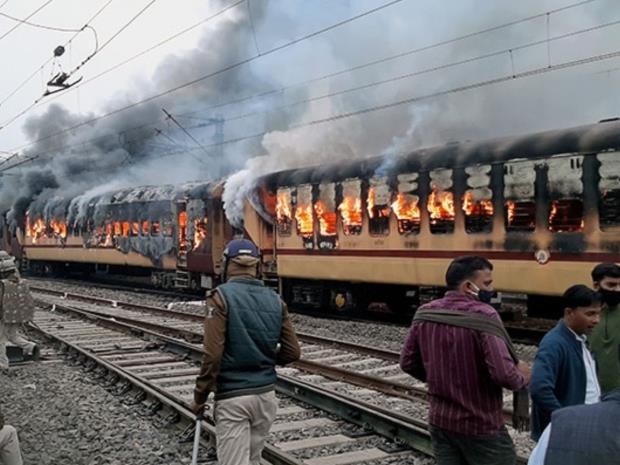Railway Rs. 259.44 Crore Loss against Agnipath Protest: What are the Impacts of it? | Agnipath-scheme,-Agnipath-Recruitment-Scheme,-Agnipath-Scheme-Protest- True Scoop