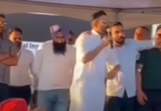 Dilpreet Dhillon gets into verbal spat with Sidhu Moosewala's fan during live show in viral video; Watch