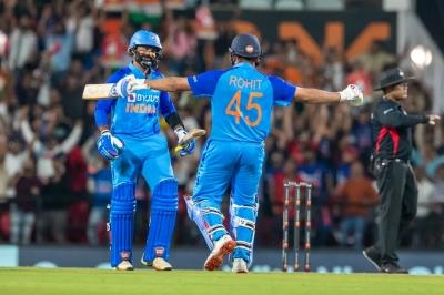 2nd T20I: Rohit was simply brilliant, say Karthik and Finch after India skipper blasts 46 off 20 balls