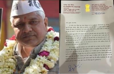 After using abusive language about Hindu gods, Delhi minister rajendra pal gautam resigns from cabinet | India-News,India-News-Today,India-News-Live- True Scoop