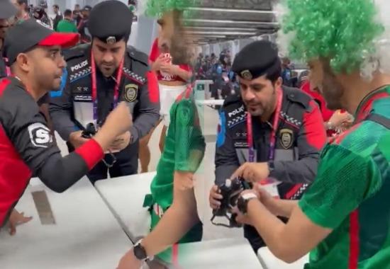 FIFA WC 2022: Fan caught trying to sneak alcohol inside Qatar World Cup Stadium; Video Viral