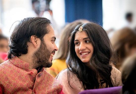 Radhika Merchant, Who is Radhika Merchant, Radhika Merchant Anant Ambani, Radhika Merchant Engagement, Anant Ambani Engagement, Hollywood News Today, Latest Hollywood News, Top Hollywood News, Hollywood Updates,Entertainment News, Entertainment News Today, Latest Entertainment News, Top Bollywood News, Top Celebrity News- True Scoop