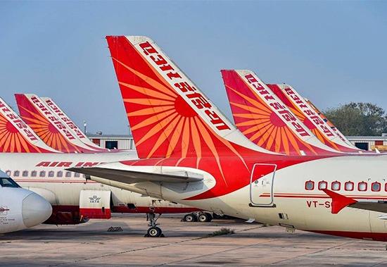 “The cabin crew didn’t help me”: Female passenger writes after drunk man urinates on her in Air India flight 