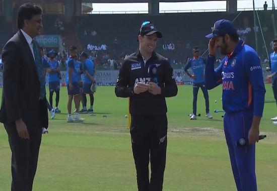 Rohit-Sharma IND-vs-NZ-2nd-ODI-Rohit-Sharma Rohit-Sharma-Forgets