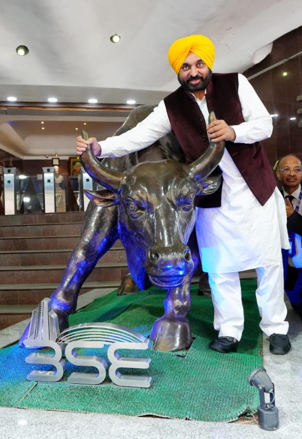 CM visits BSE, showcases state as the most preferred investment destination across the country