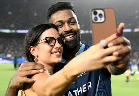 Hardik Pandya, Natasa Stankovic, Hardik Pandya Natasa Stankovic White Wedding, What is White Wedding, What is Hardik Pandya White Wedding, International Sports News, Sports News Live, Latest Sports News, Latest Sports Updates, Live Scores- True Scoop