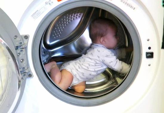 delhi, delhi child gets washed in washing machine, baby in coma after being washed in washing machine, baby washed inside washing machine, India News, India News Today, India News Live, India Live Updates- True Scoop