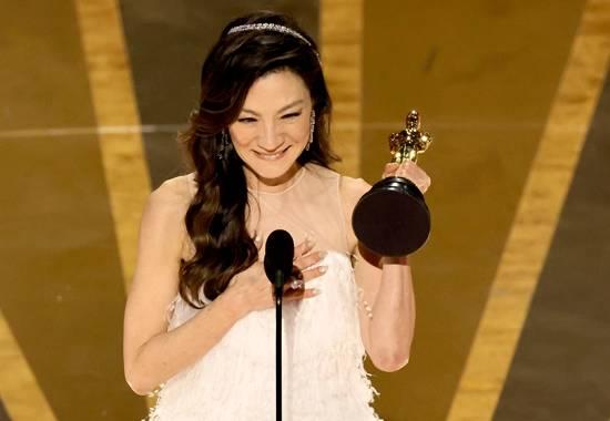 Michelle Yeoh wins Oscar 2023 for best actress; becomes first Asian actress to do so