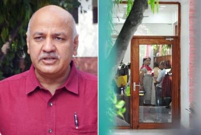 Sisodia's family given 5 days to vacate official bungalow