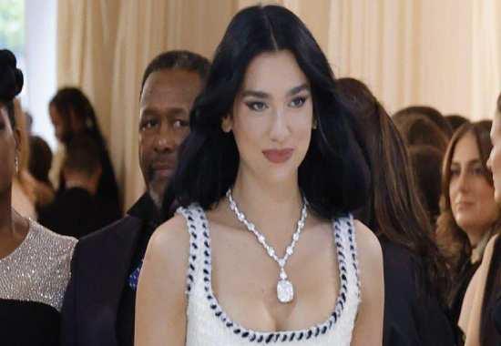  | Met Gala 2023 host Dua Lipa's BIG DIAMOND necklace steals the show; Pop star explains her beautiful look- True Scoop