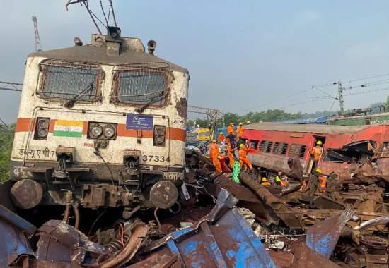 Odisha-Train-Accident Odisha-Train-Accident-Video Odisha-Train-Accident-Reason