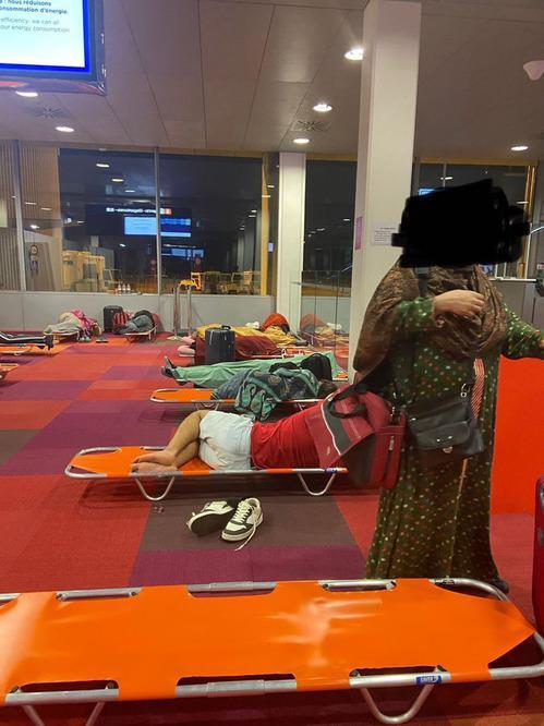 Indian passengers stranded: Air France faces backlash over treatment, chaos at Paris airport | World-News,World-News-Today,Top-World-News- True Scoop