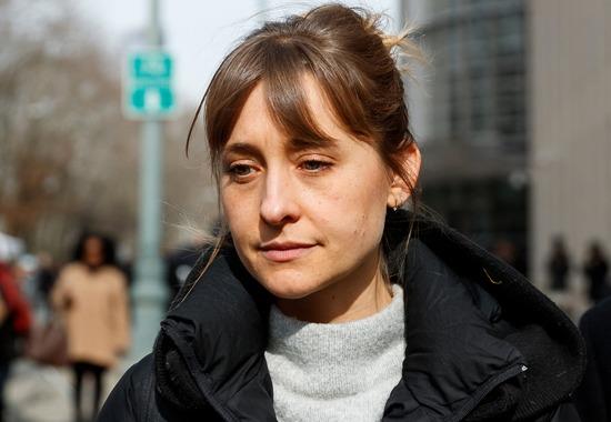 What Did Allison Mack Do Smallville Actress Released From California Prison
