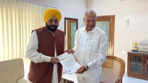 Summoning special session patiently illegal,’ Punjab Guv informs CM | Punjab-News,Punjab-News-Today,Latest-Punjab-News- True Scoop