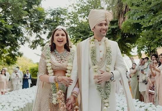 'Blessed to be Mr & Mrs': Parineeti Chopra, Raghav Chadha's marriage photos out, Watch