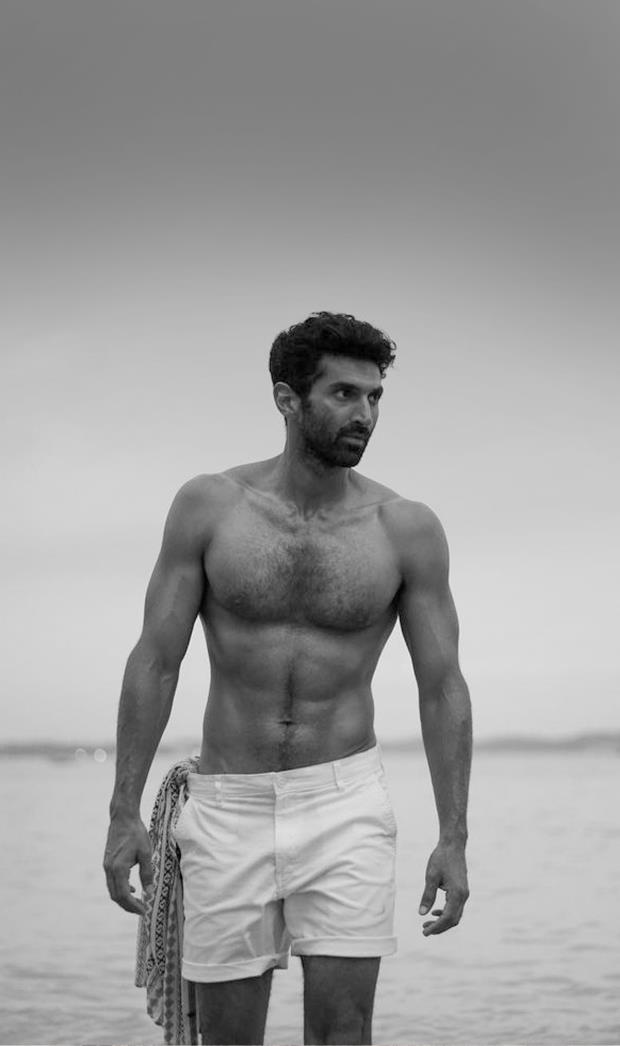 9 Shirtless pics of Aditya Roy Kapur That Set the Temperature Soaring