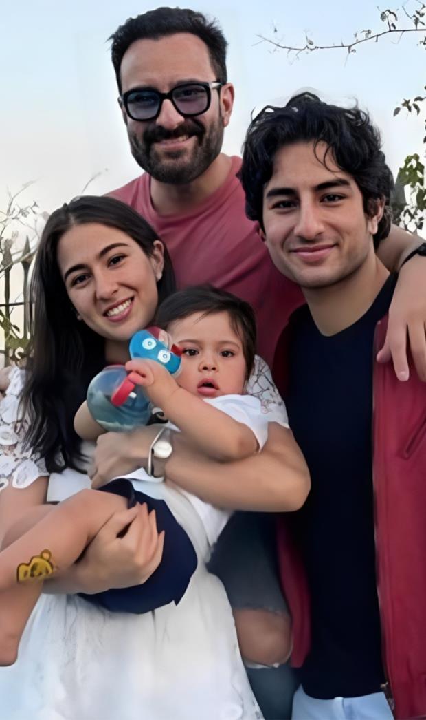 Sara Ali Khan’s Family Bond: Moments with Parents and Siblings